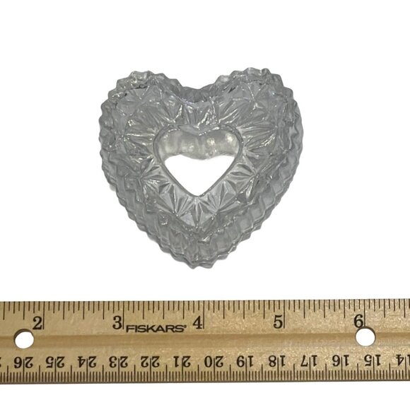 Small Clear Crystal Glass Heart Trinket Jewelry Ring Box with Lid - Picture 5 of 6